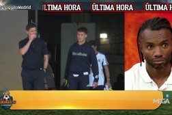 继续复盘！赛后阿隆索与居勒尔一起离开球场，边走边聊