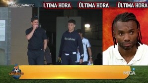 继续复盘！赛后阿隆索与居勒尔一起离开球场，边走边聊