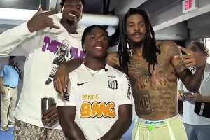 谁更像粉丝？甲亢哥偶遇莫兰特&amp;小贾伦 用的还是三折叠