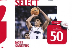 Scotto：快船与50号秀科比-桑德斯签下一份双向合同